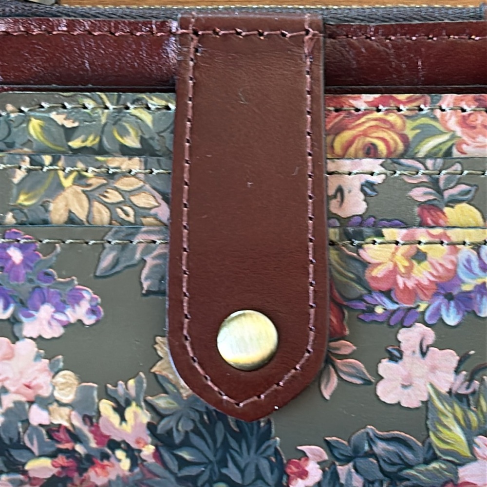 Patricia Nash ID/Coin Purse - Picture 3 of 6